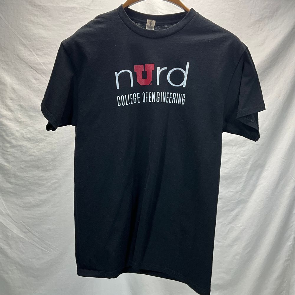 Gildan University of‎ Utah College of Engineering Nerd T-Shirt Black M